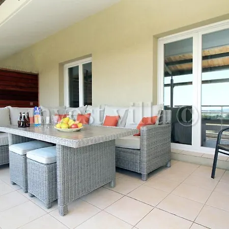 Appartement Les Termes Sleeps 6 Pool
