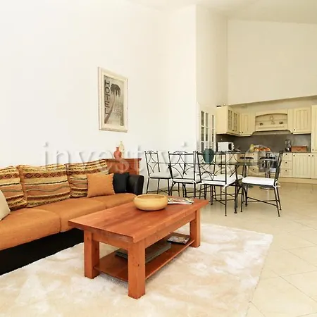 Les Termes Sleeps 6 Pool Appartement