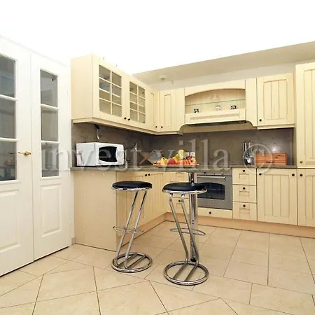 Appartement Les Termes Sleeps 6 Pool