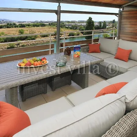 Les Termes Sleeps 6 Pool *